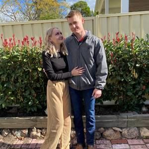 Meet your Posher, Chloe